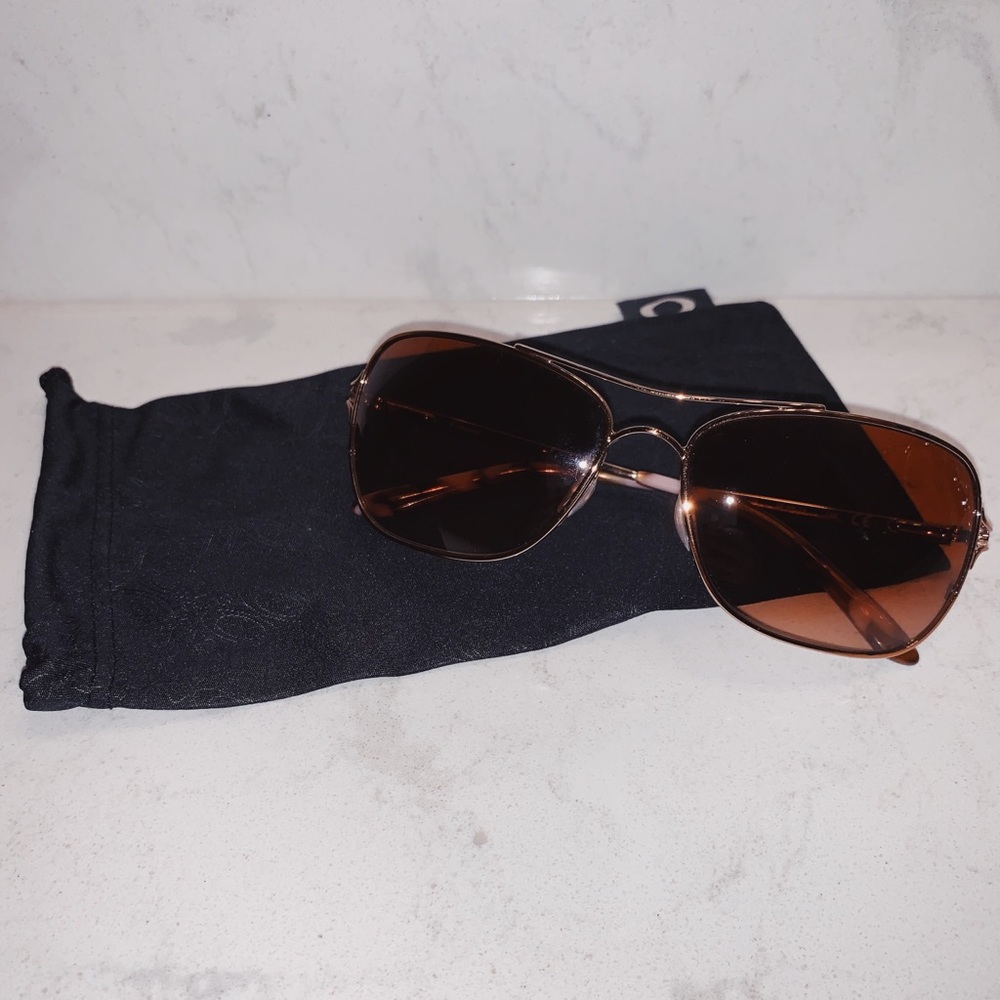 Oakley Conquest ROSE GOLD!! NWOT